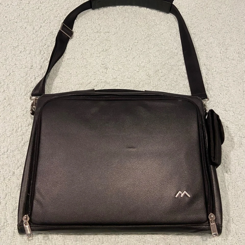 Brenthaven Black Laptop Case – Great Condition